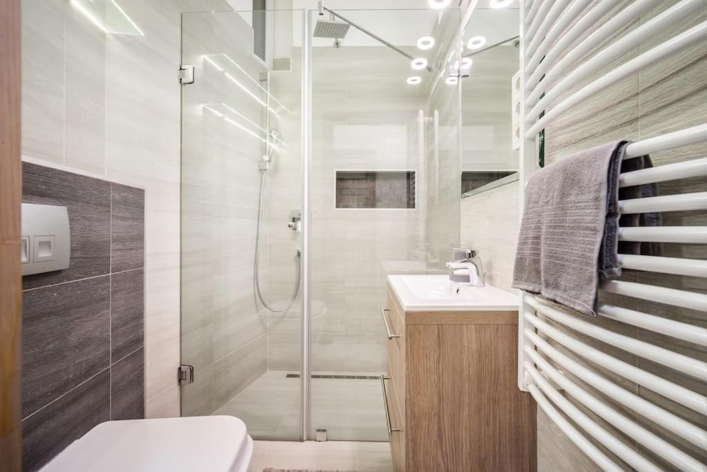 شقة Szalag Utca 6 Luxurious Flat Castle District بودابست المظهر الخارجي الصورة