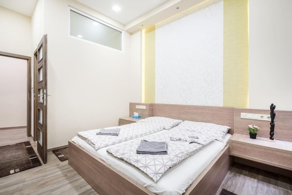 شقة Szalag Utca 6 Luxurious Flat Castle District بودابست المظهر الخارجي الصورة