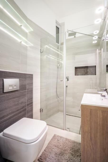 شقة Szalag Utca 6 Luxurious Flat Castle District بودابست المظهر الخارجي الصورة